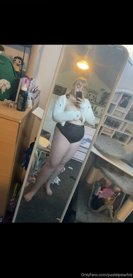 pastelpeachie pornstar beautiful image