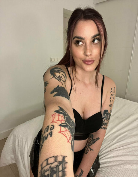 emilyevansx model nice images