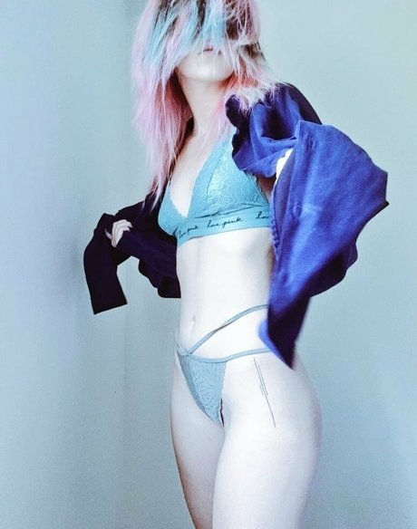 deadpagen perfect model gallery