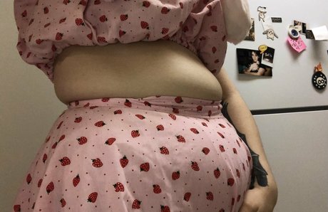 catsncake star nude galleries