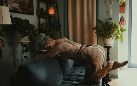 gemidemure pornstar erotic pictures