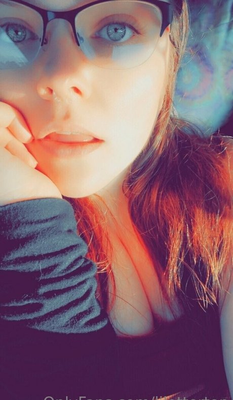 brunette petite onlyfans erotic photos