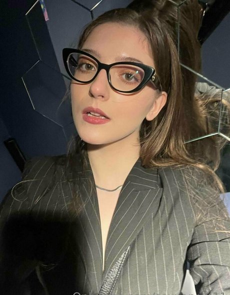 sofiaa2307 pornographic model galleries