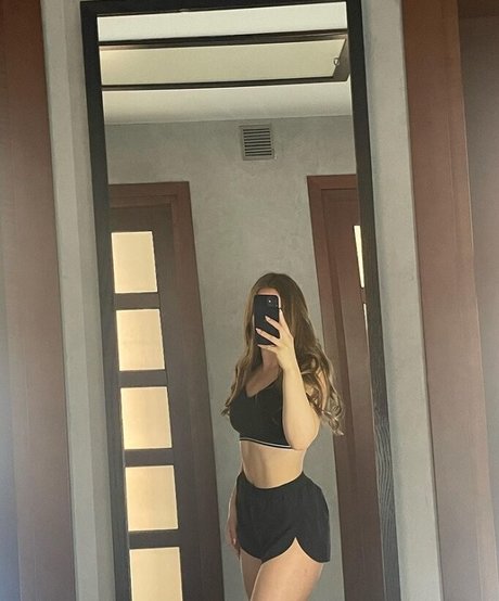 Mia Brown sex pornstar archive