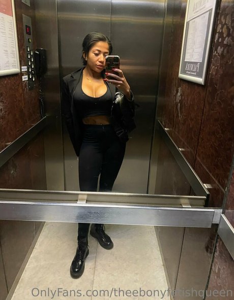 kikiluxxxe sex pornstar gallery