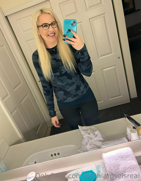 teen blowjob onlyfans art nude pics