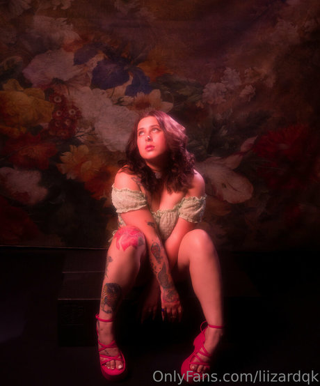 liizardqk exclusive actress archive