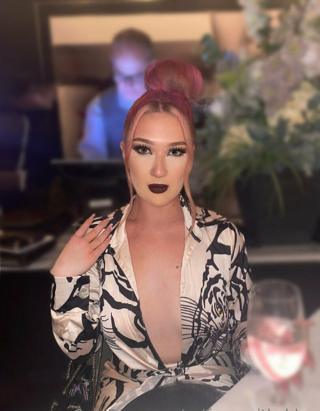 selfcarewithchloe pornstar naked archive