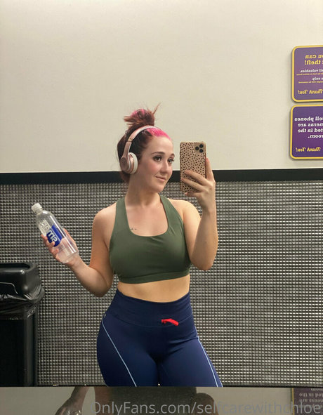 selfcarewithchloe profile image