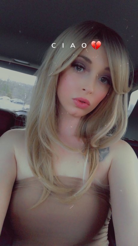 MILKMONEY pornstar sex photos