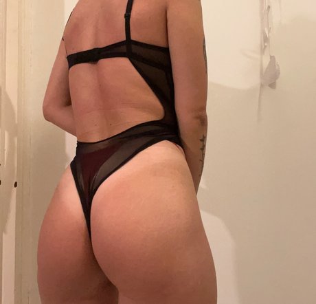 Romanian girl_ high quality pornstar pictures