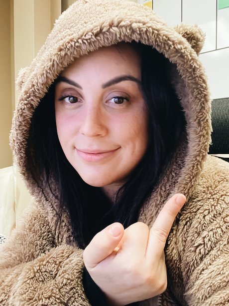 Bidi Bidi Pew Pew nude model picture