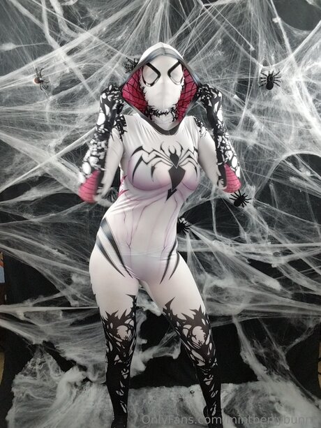 MintBerryBunny sex model pic