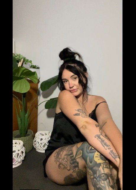 Hollie Anderson nude star photo