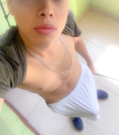 CHACALITO XL hot actress pic