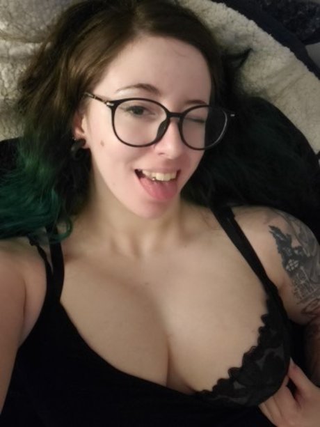 Caraphernelia nude star galleries