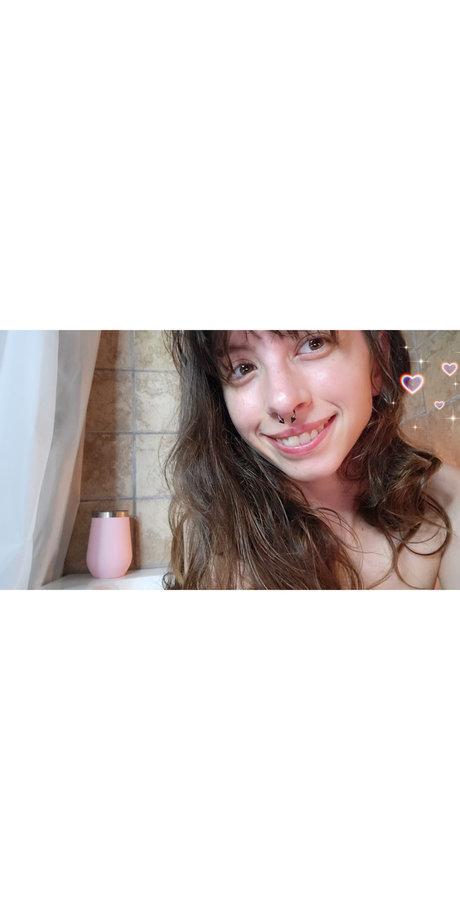 Roamie Romeo pornstar naked images