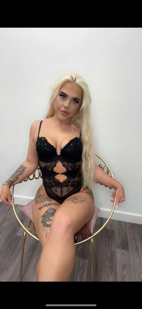 Morg Leigh exclusive actress archive