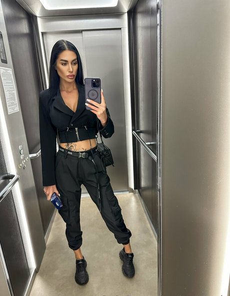 goth milf onlyfans free sex images