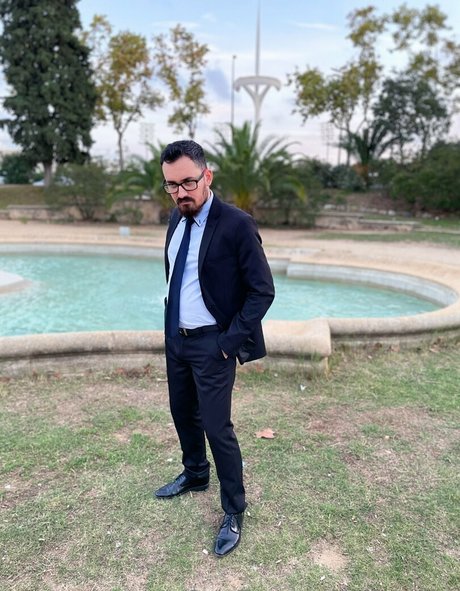 officepant model art gallery