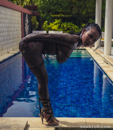 Lidya Kitty model top photo