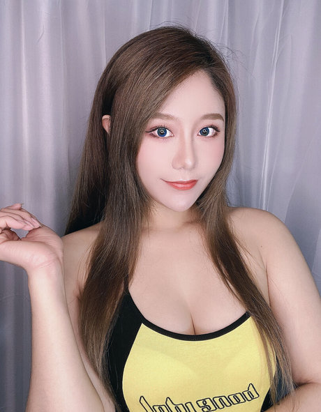 Uying pornstar perfect photos