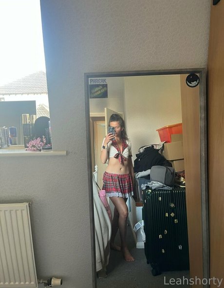 leahshorty nudes star picture