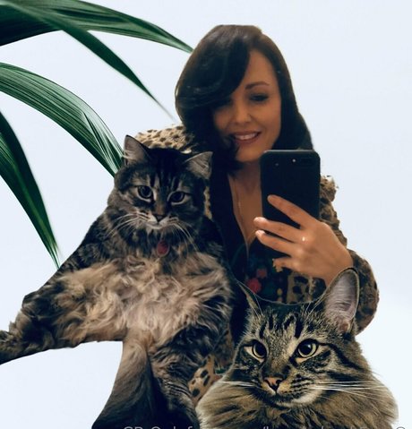 brookebeckfree model naked photo