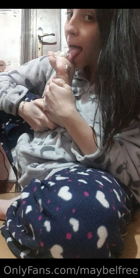 maybelfree nude model gallery