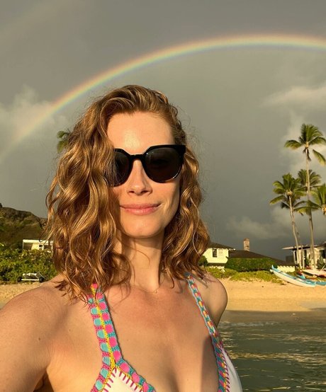 Alyssa Sutherland erotic actress image