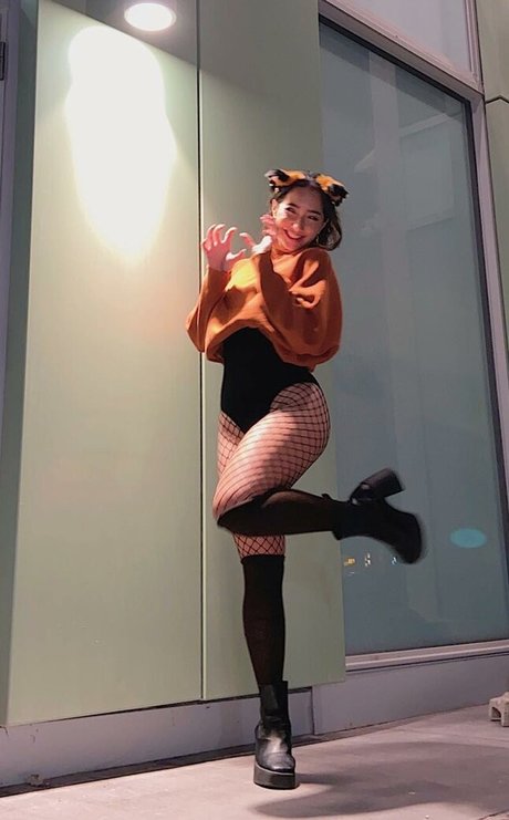 Sabrina Pezeshkian star erotic pic