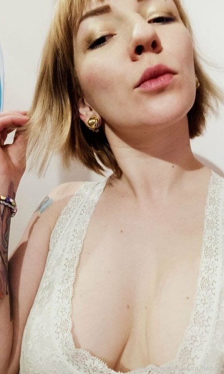 anitanelson model free image