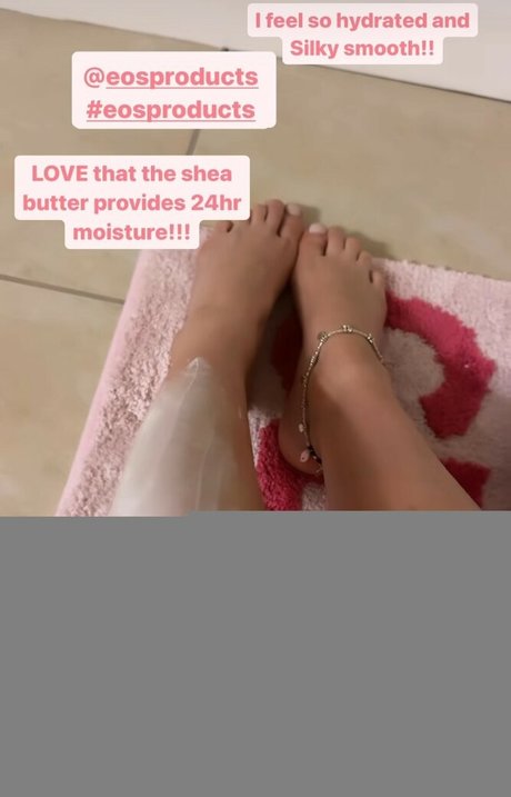 Indiana Massara free actress photos