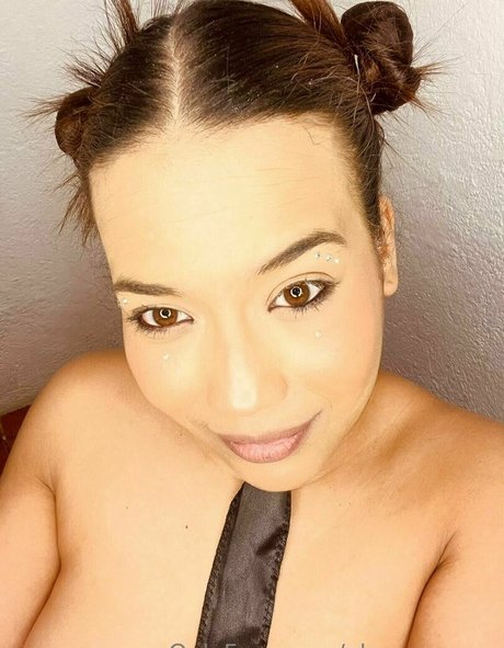 alexaqueenx pretty pornstar pics