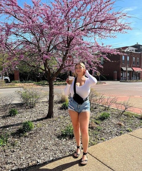 Sierra Bellingar star porn images