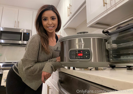 irisinthekitchen pornstar erotic img