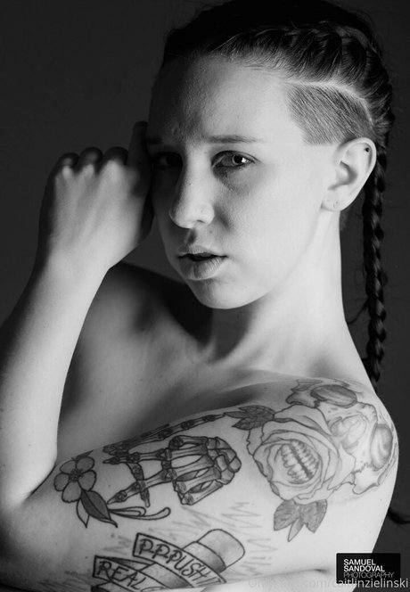 caitlinzielinski pornstar hot images