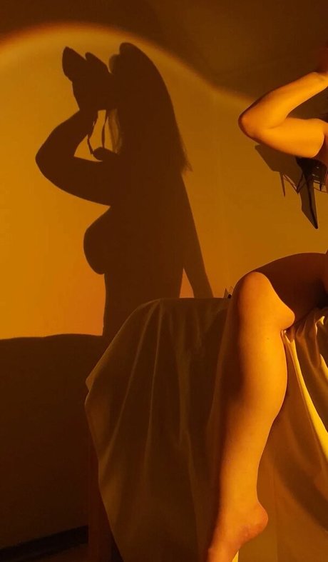 Abeia Mel pornographic model archive