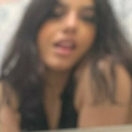 Yourxgoldfish star pic