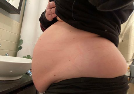 ellesbelly xxx star archive