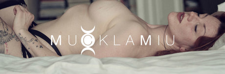 MucklaMiu star naked pics