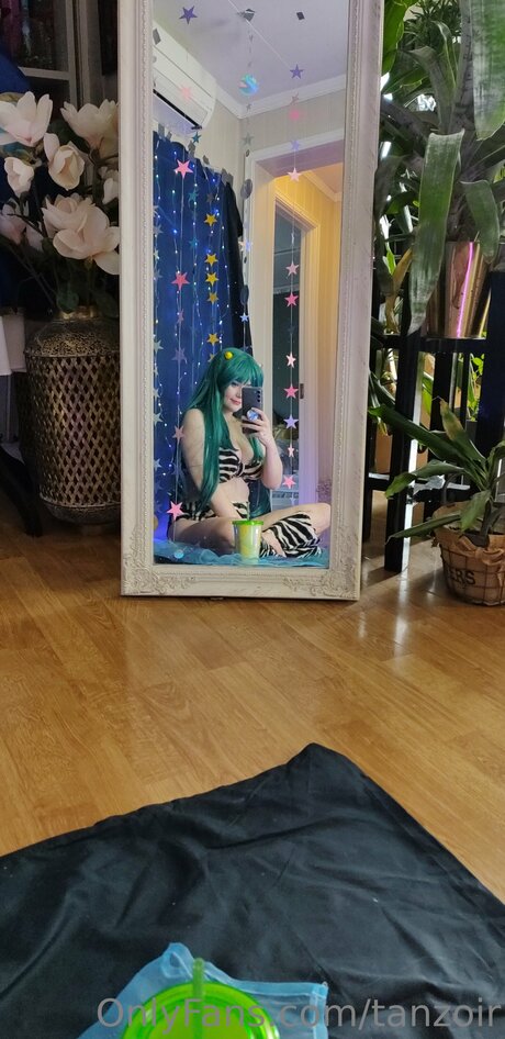 Ecchizoir star adult pics