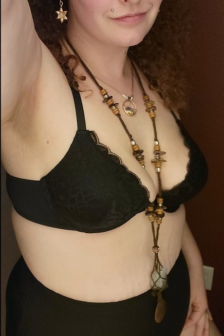 Mystibabe star best pic