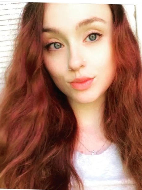 Erika Elise xxx actress photos