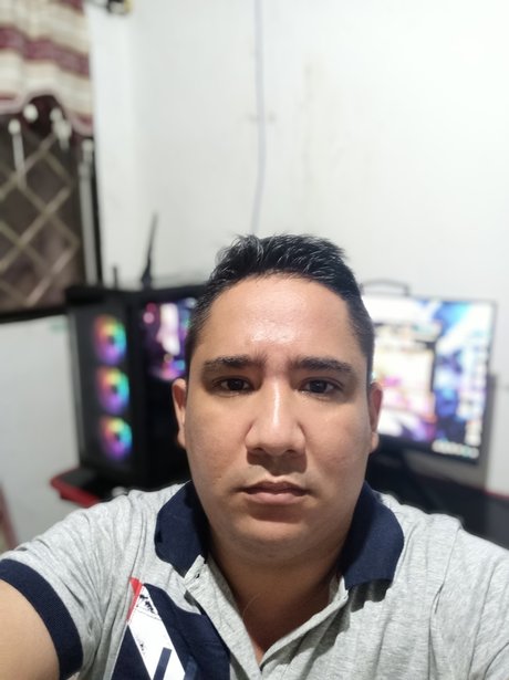 Carlos Zapata Pineda exclusive actress picture