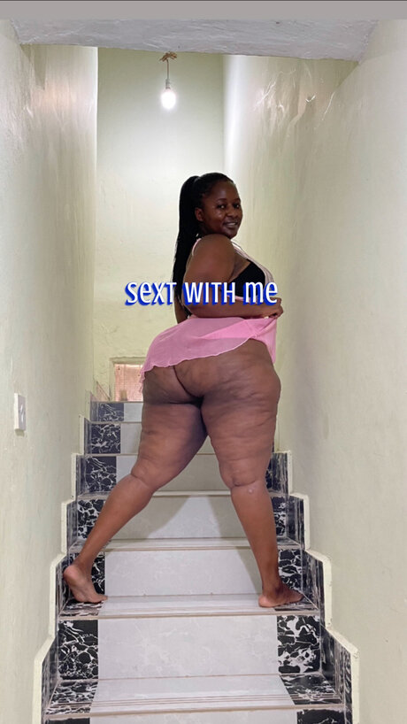 dellythedream_ model best pic