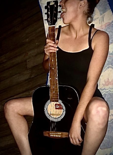 Ellie Trout hd star images