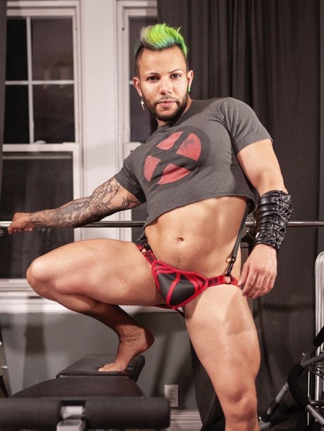 NeonLogan model exclusive photos
