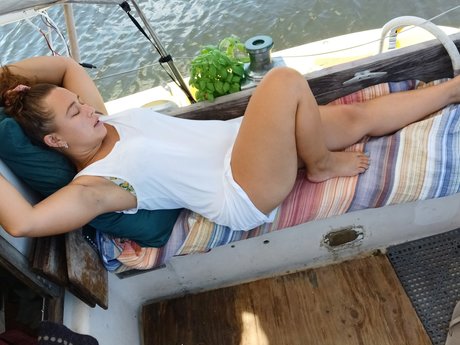 Captain Trouble erotic pornstar pics