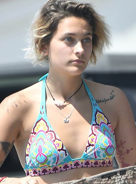 Paris Jackson pornstar top photos